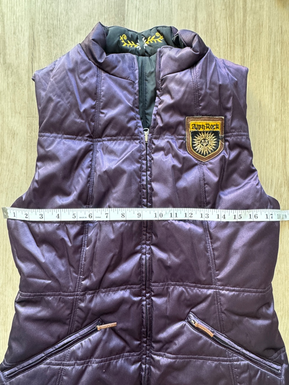 Vintage Alp-n-Rock Reversible "Freedom" Embroidered Puffer Vest Size 3 (Med) Y2K - Picture 7 of 12